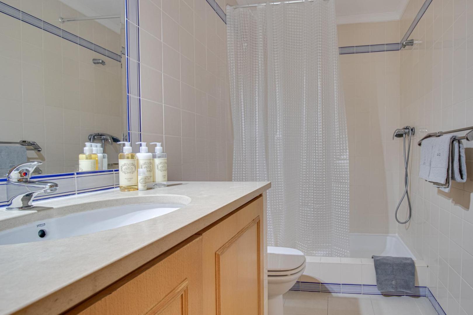 Lovely 2Bd Apart 500M Beach Ac Wi-Fi Pool Balcony Albufeira Kültér fotó